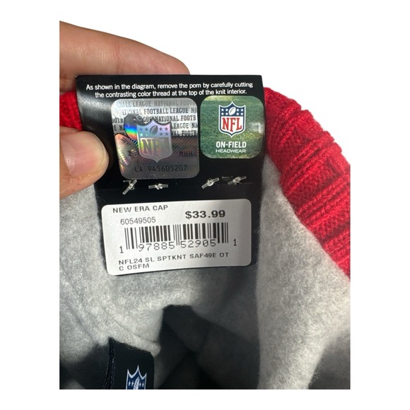 New NFL On Field New Era San Francisco 49ers Knit Beanie Hat Cuffed Pom - Picture 4 of 6